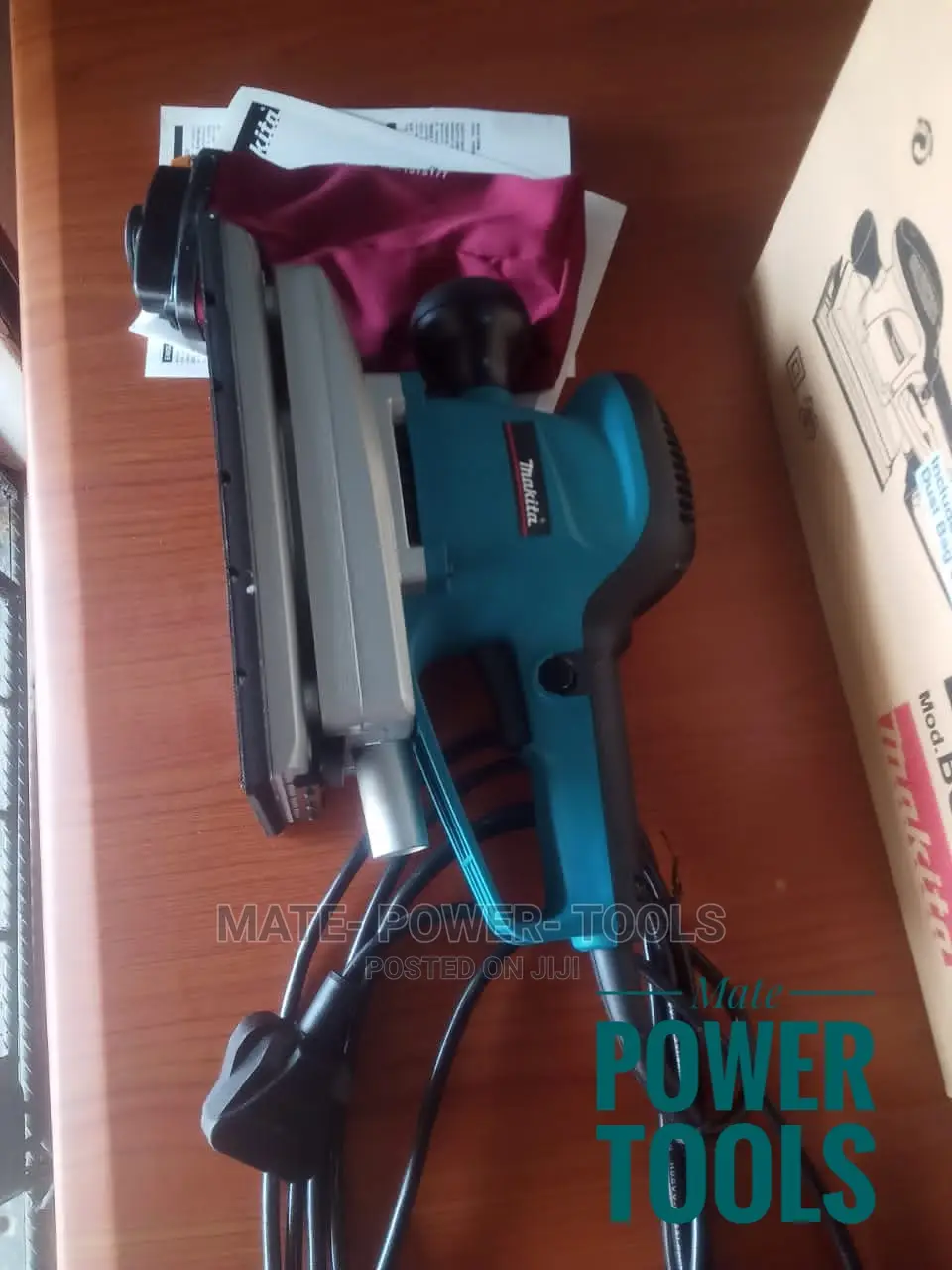 Makita 1/2 Sheet Orbital Finishing Sander (240V)