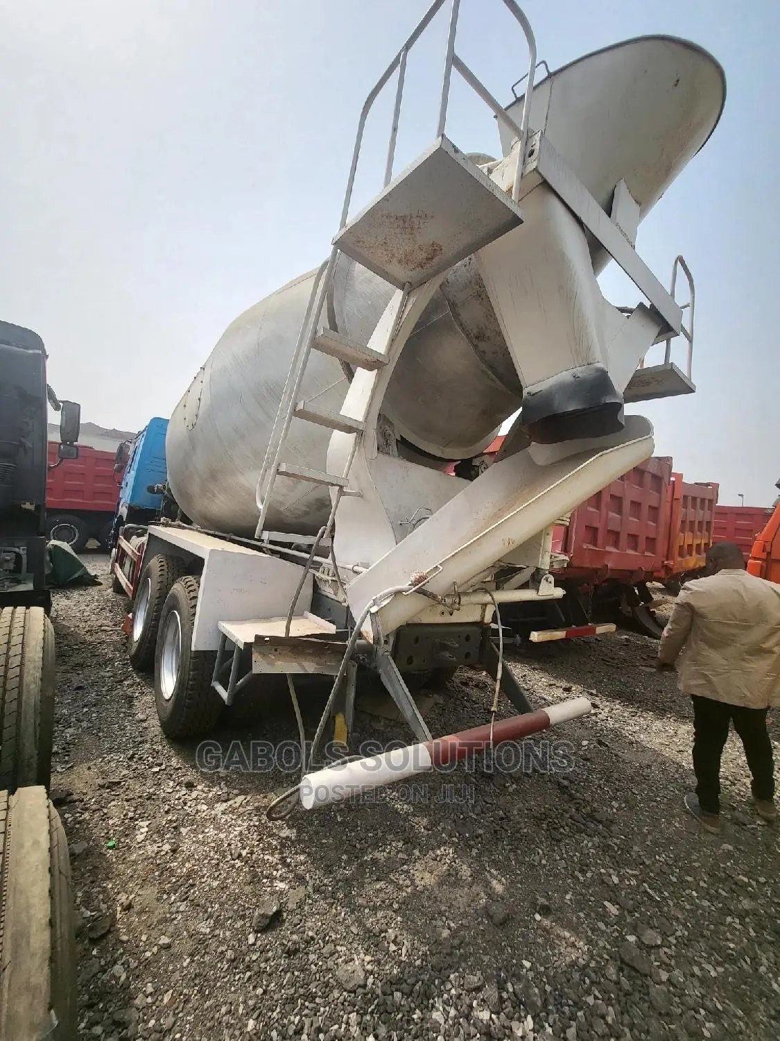 Howo Mobile Concrete Mixer Direct Tokunbo