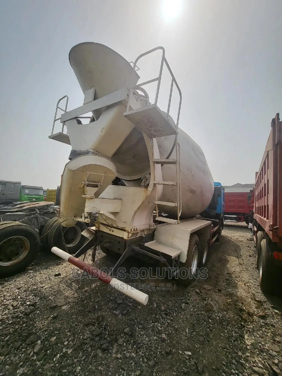 Howo Mobile Concrete Mixer Direct Tokunbo