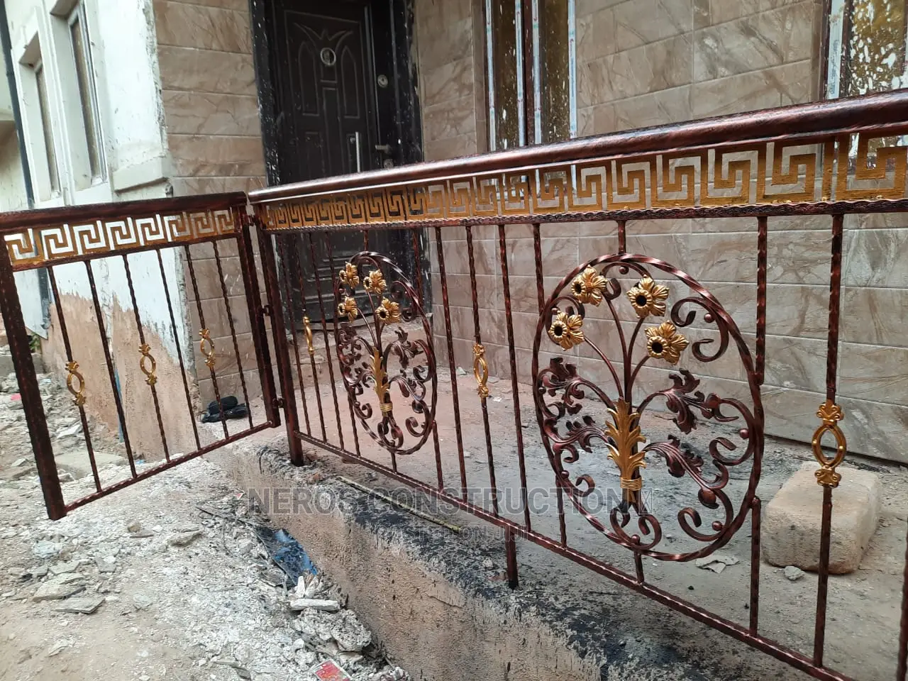 Rosette Cumbi Turkish Wrought Iron Rail