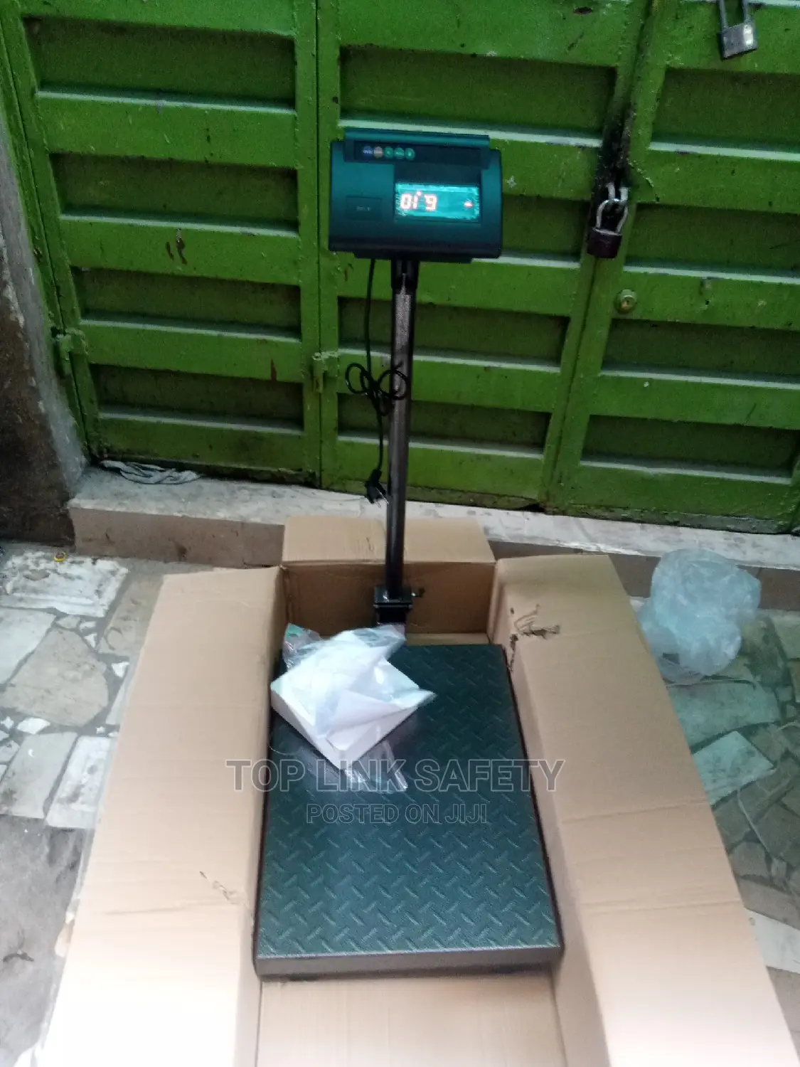 Platform Scale 300kg .A 12