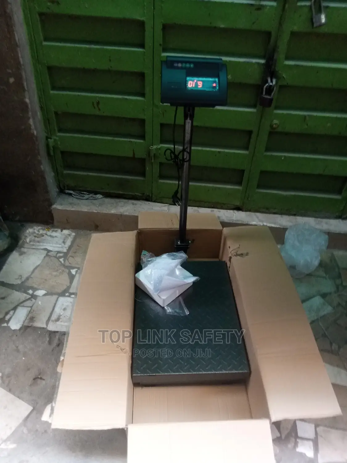 Platform Scale 300kg .A 12