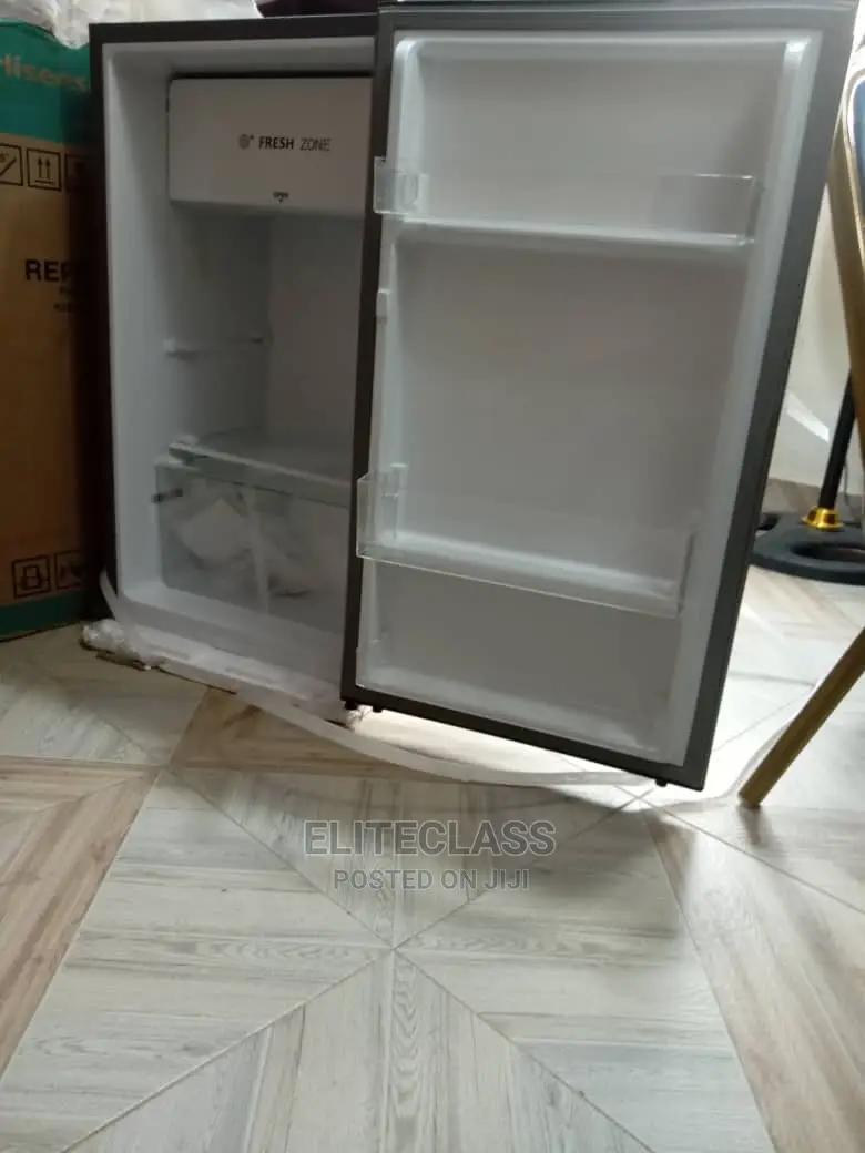 90L Brand New Hisense Fridge (93dr)