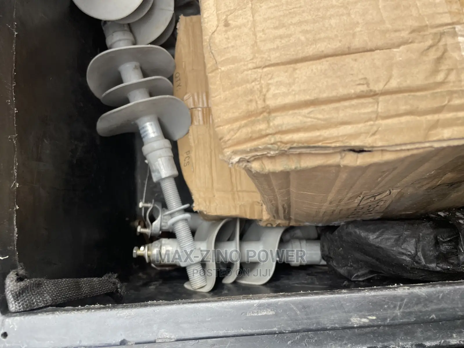 11kv Silicone Gang Insulator Available At Affordable Price