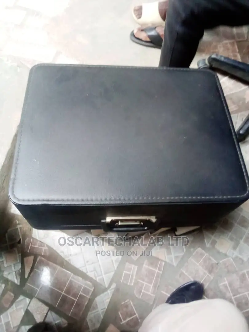 Olympia Standard Manual Typewriter Sg3 12"Inches Long