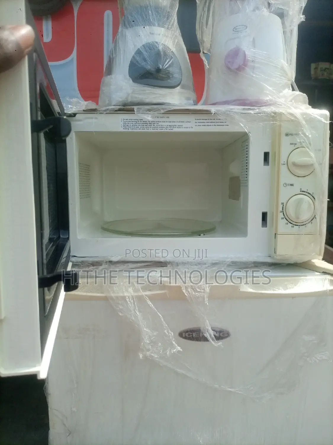 Microwave Oven