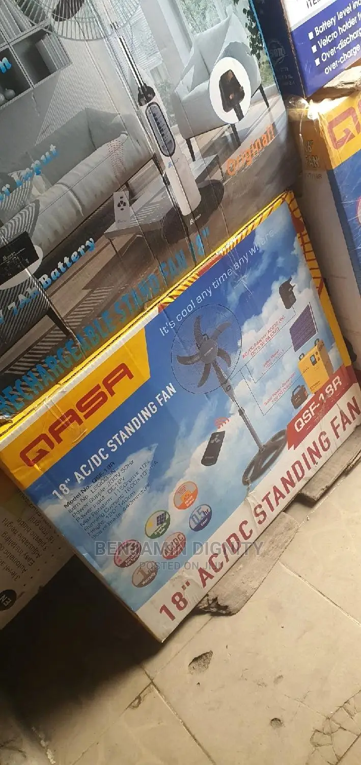 QASA Solar Standing Fan