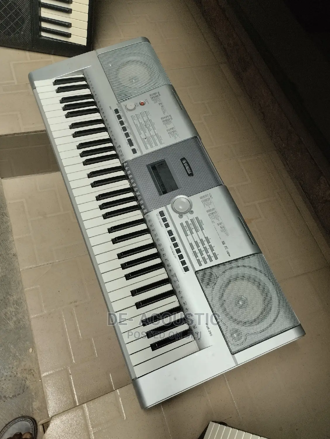 Yamaha PSR-295 Portatone 61-Key Touch-Sensitive
