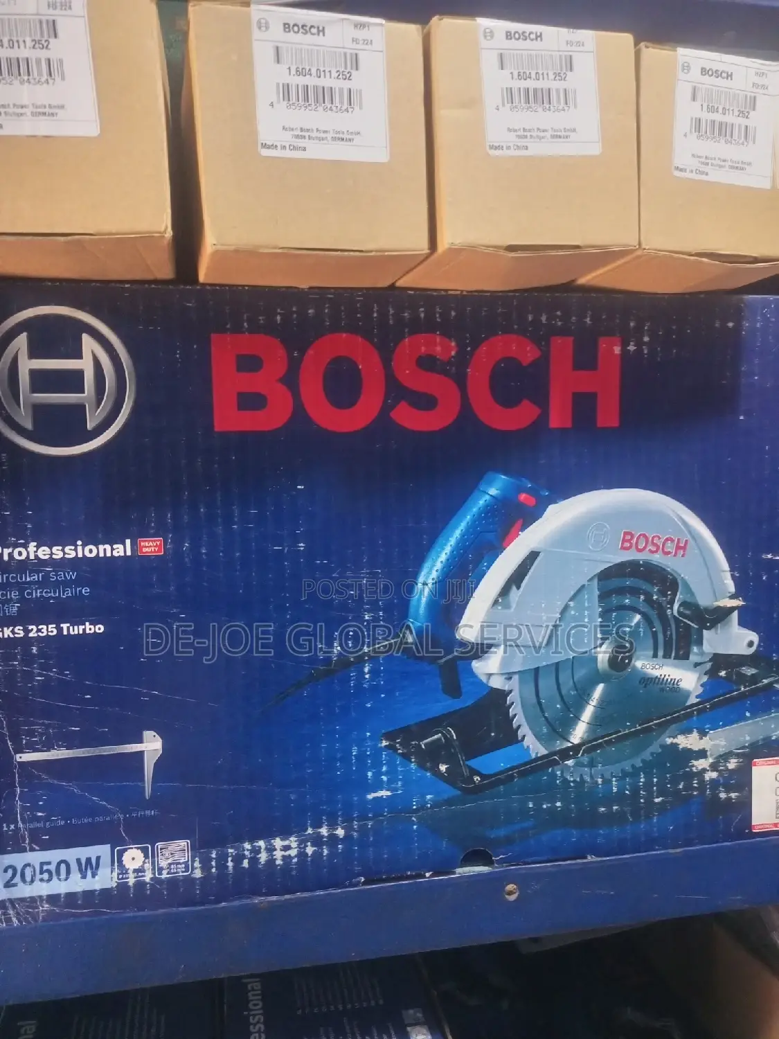 Professional Bosch Circular Saw 9" Model: GKS 235 2050 Watts