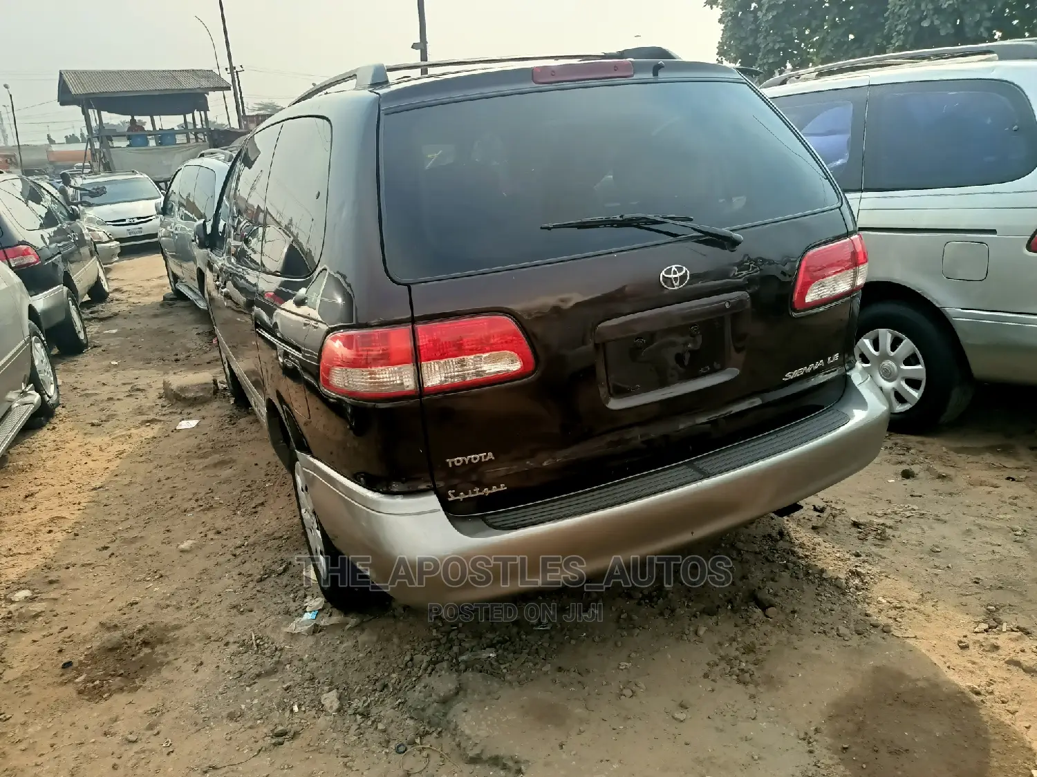 Toyota Sienna LE 2002 Brown