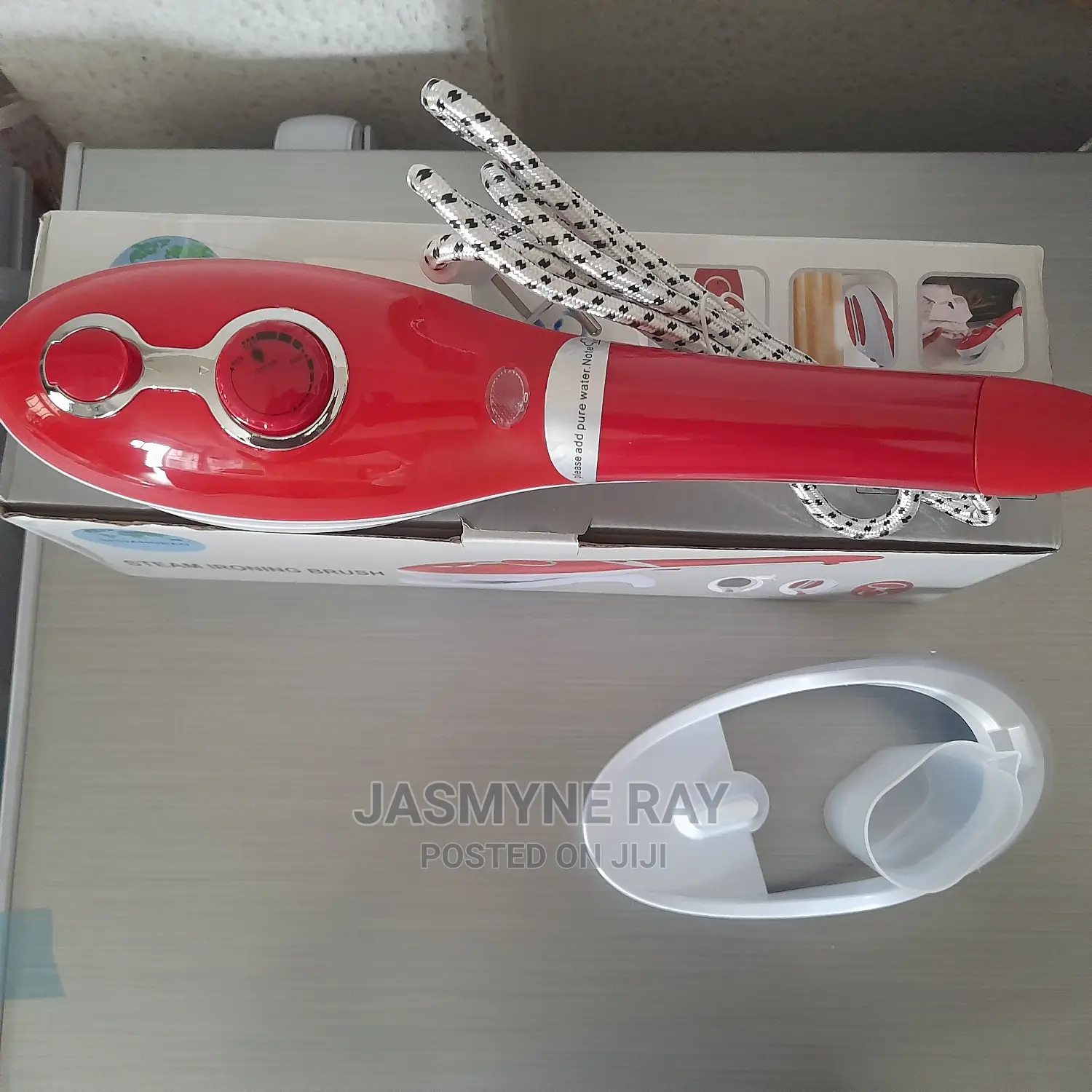 Laundry Red Hand Steam Iron