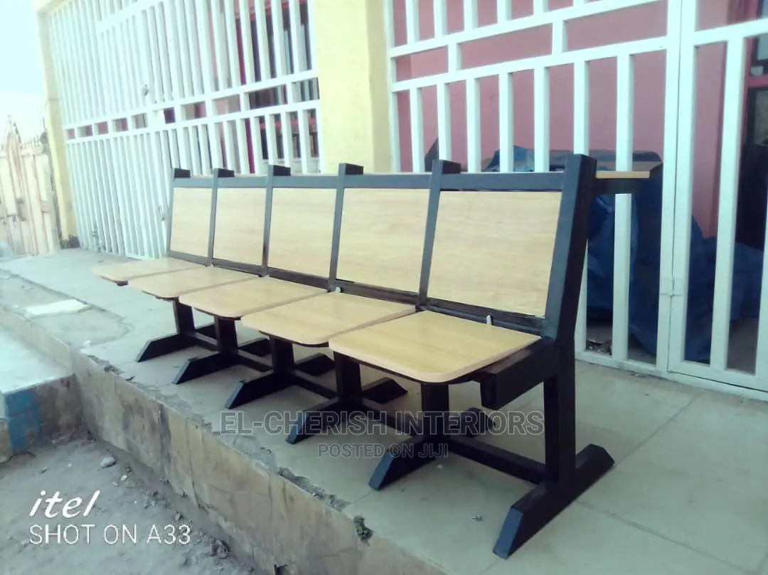 5 Seaters Unique Lecture Hall Table and Chair