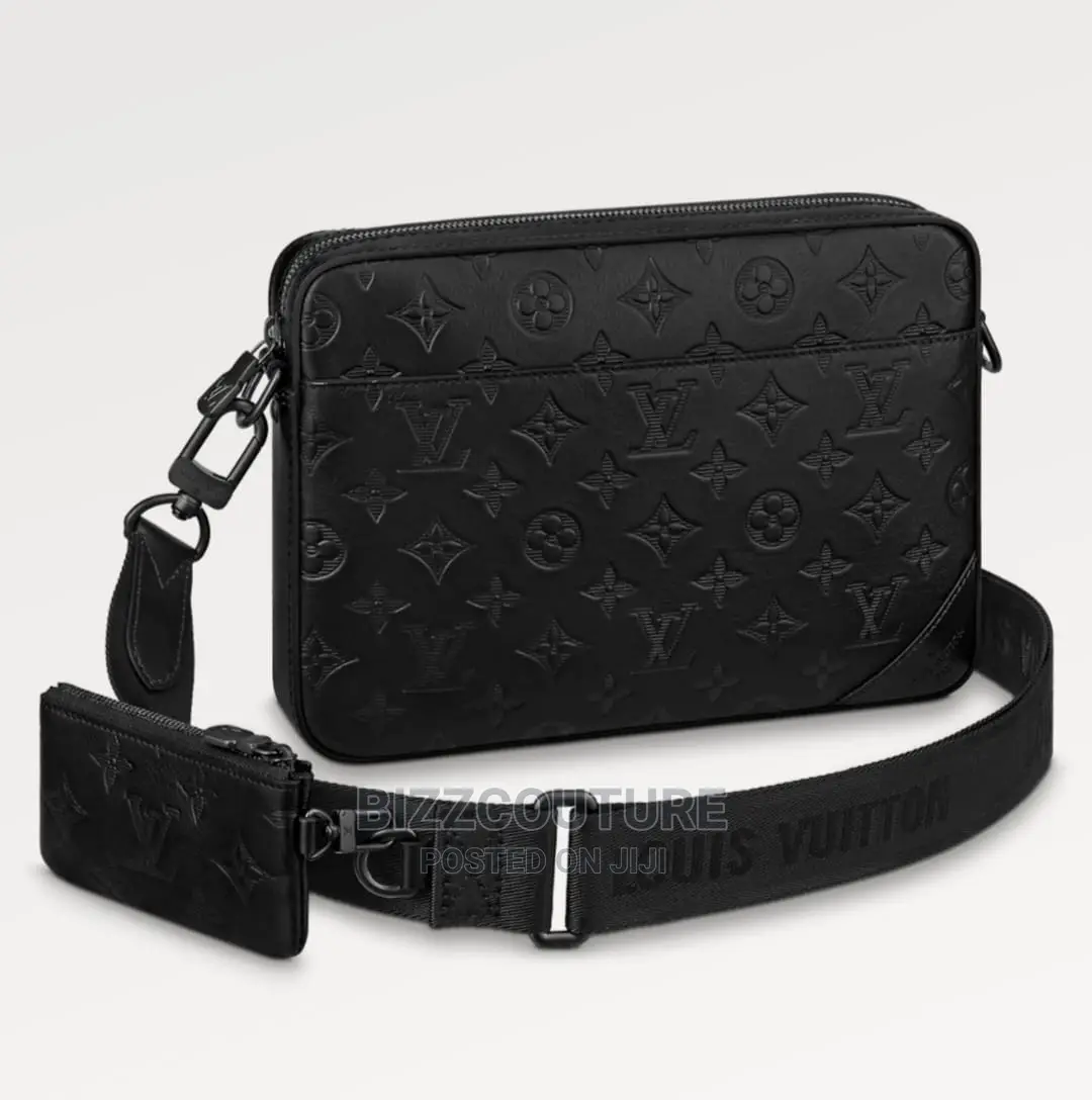Original LOUIS VUITTON Crossbody Bags Available in Store