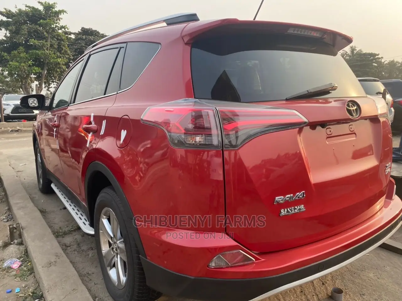 Toyota RAV4 XLE AWD (2.5L 4cyl 6A) 2017 Red