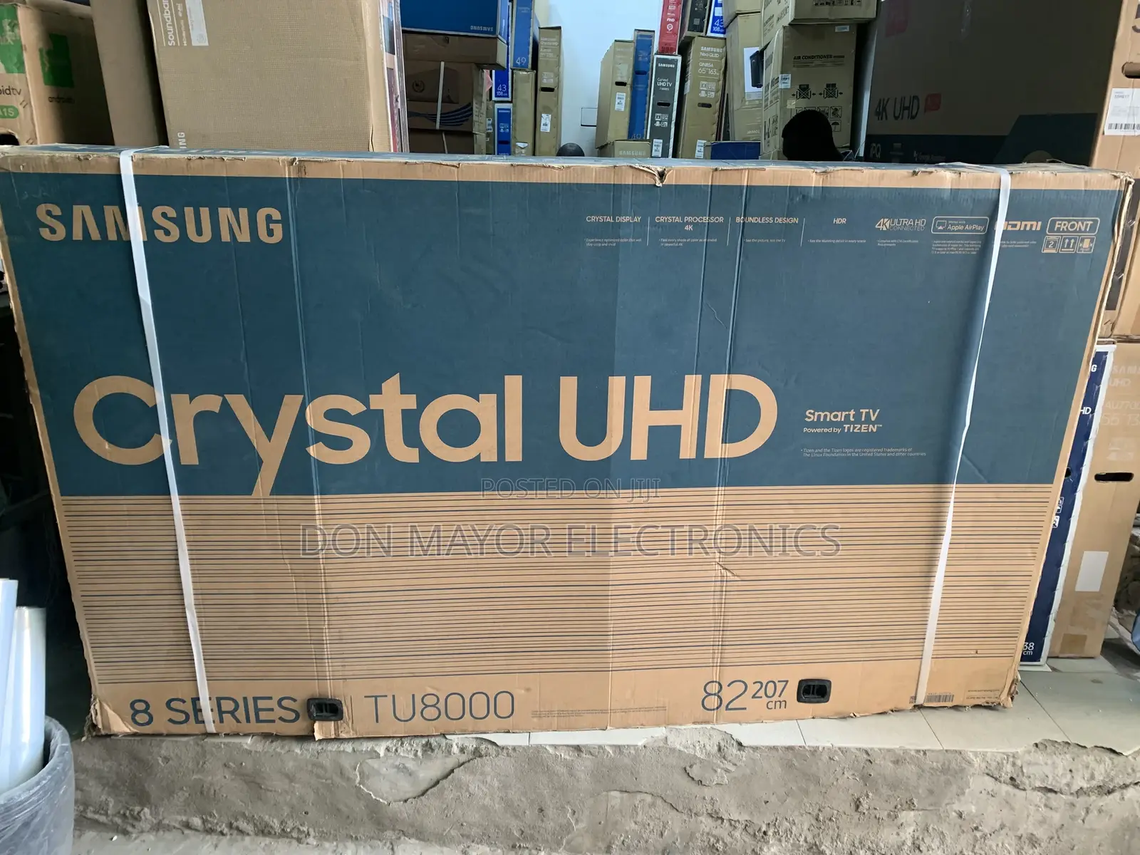 Samsung Smart TV (Ua82tu8000)