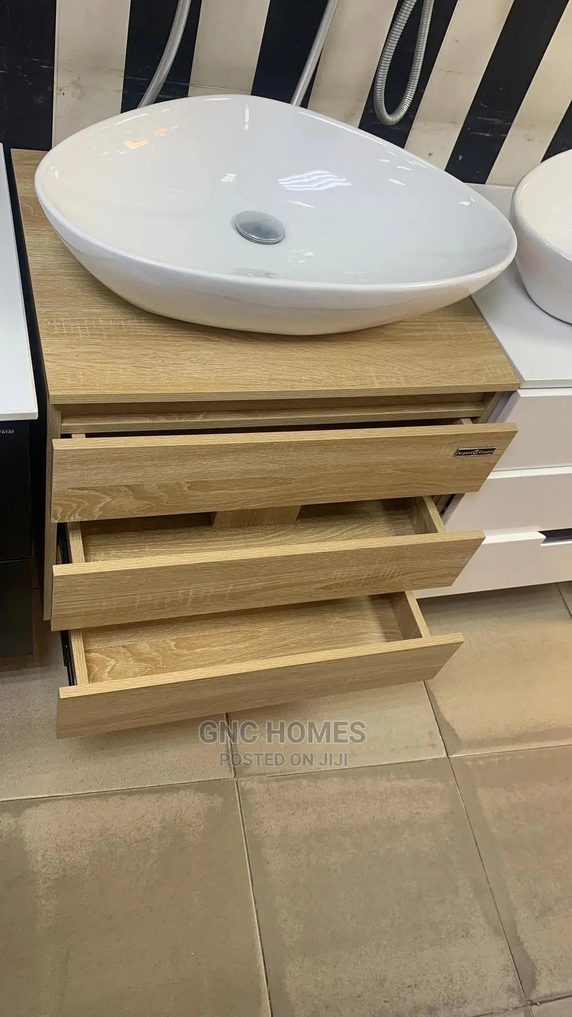 (60cm) Wall Hung Cabinet Basin