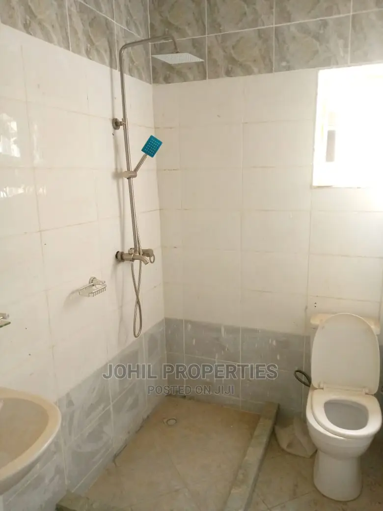 4bdrm Duplex in Guzape District for sale