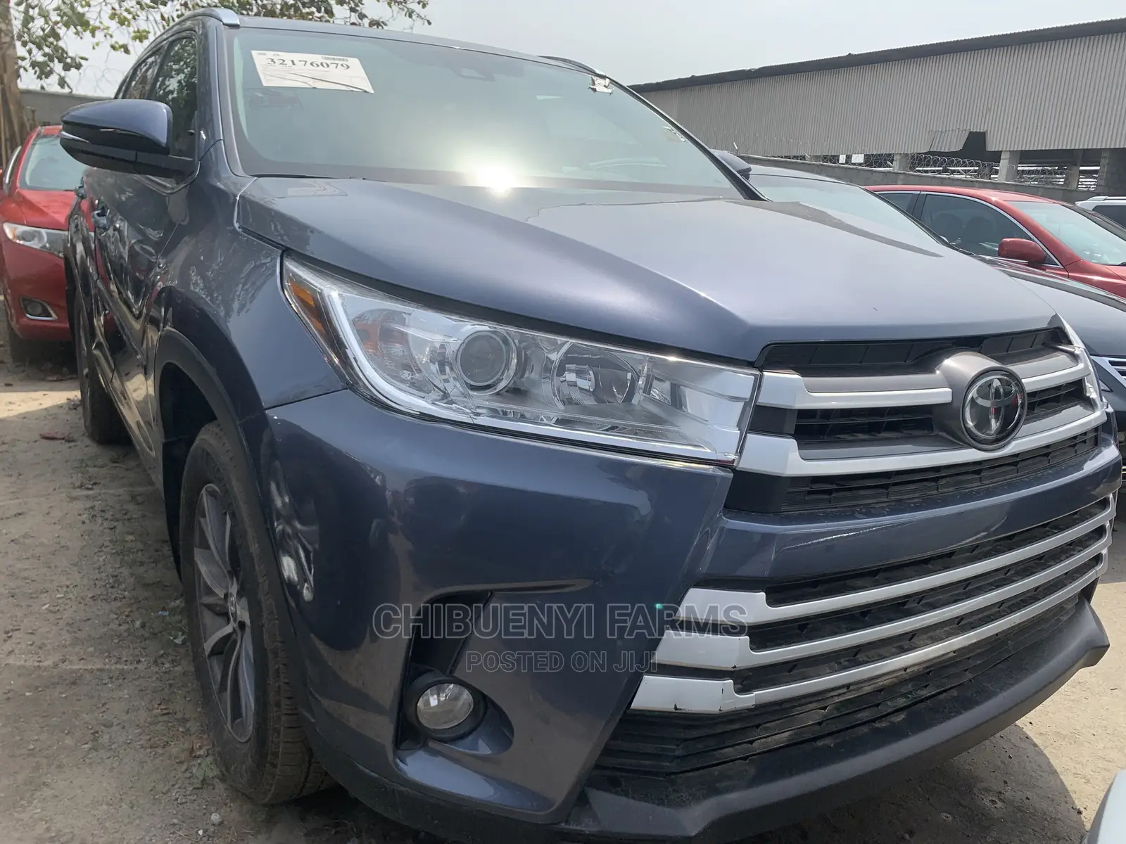 Toyota Highlander XLE 4x4 V6 (3.5L 6cyl 8A) 2018 Blue
