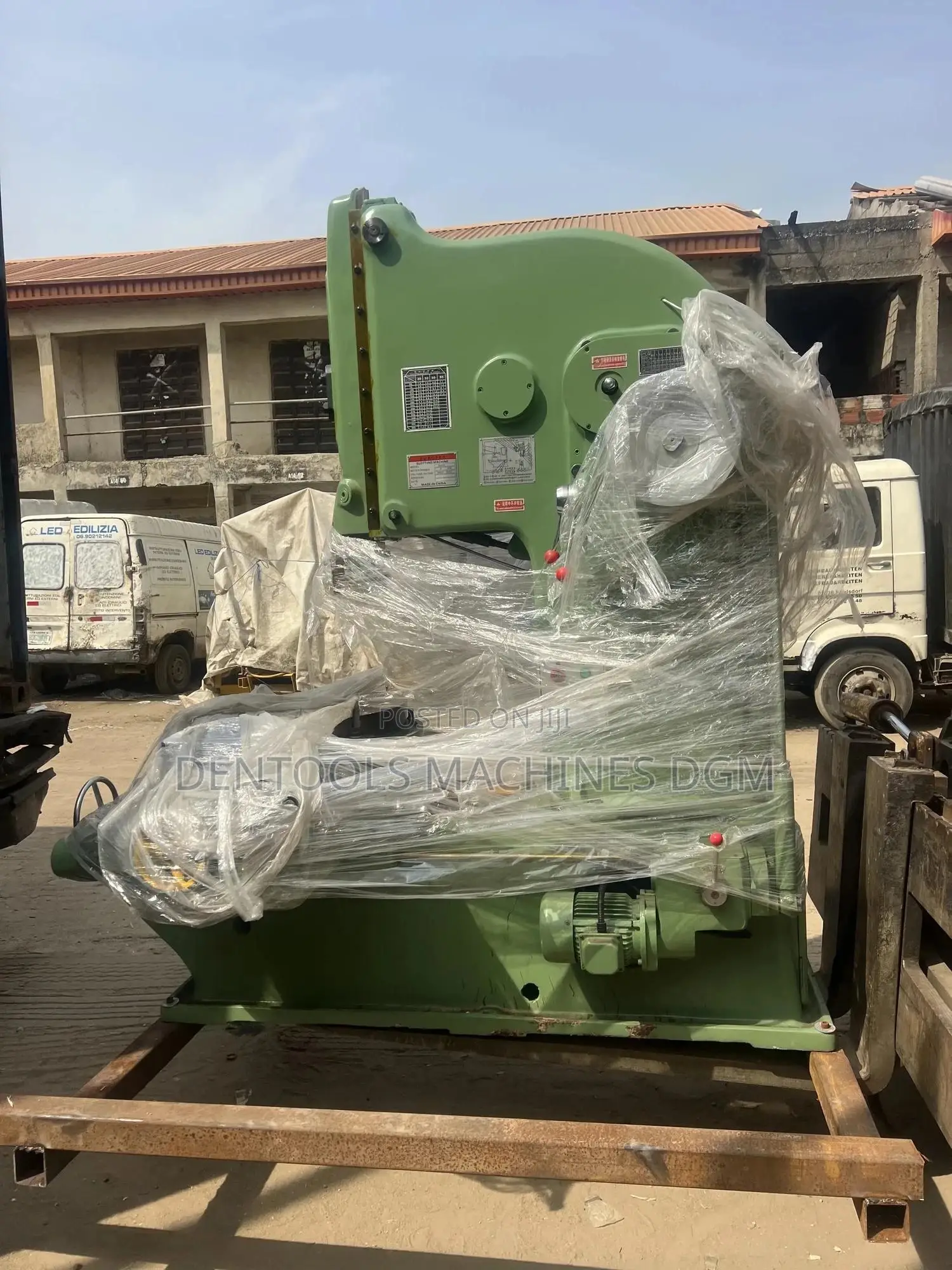 Vertical Slotting Machine B5032