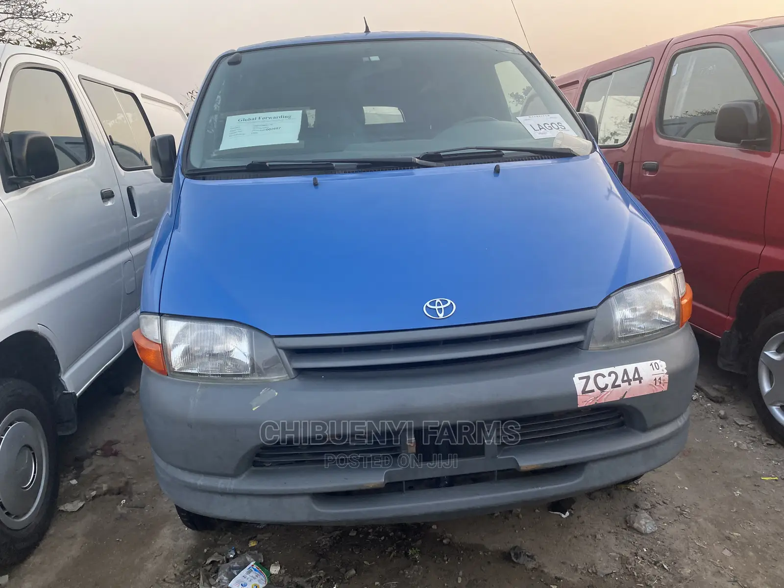 Toyota HiAce 2000 Blue