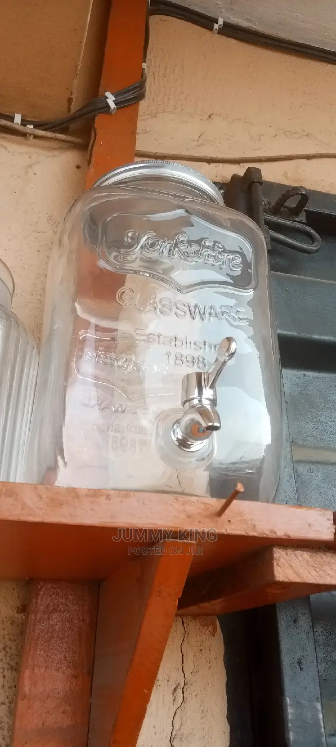 8 Litres Glass Cold Water Jug
With Tap