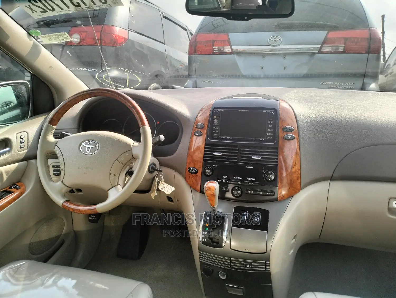 Toyota Sienna Limited 7 Passenger 2010 Gold