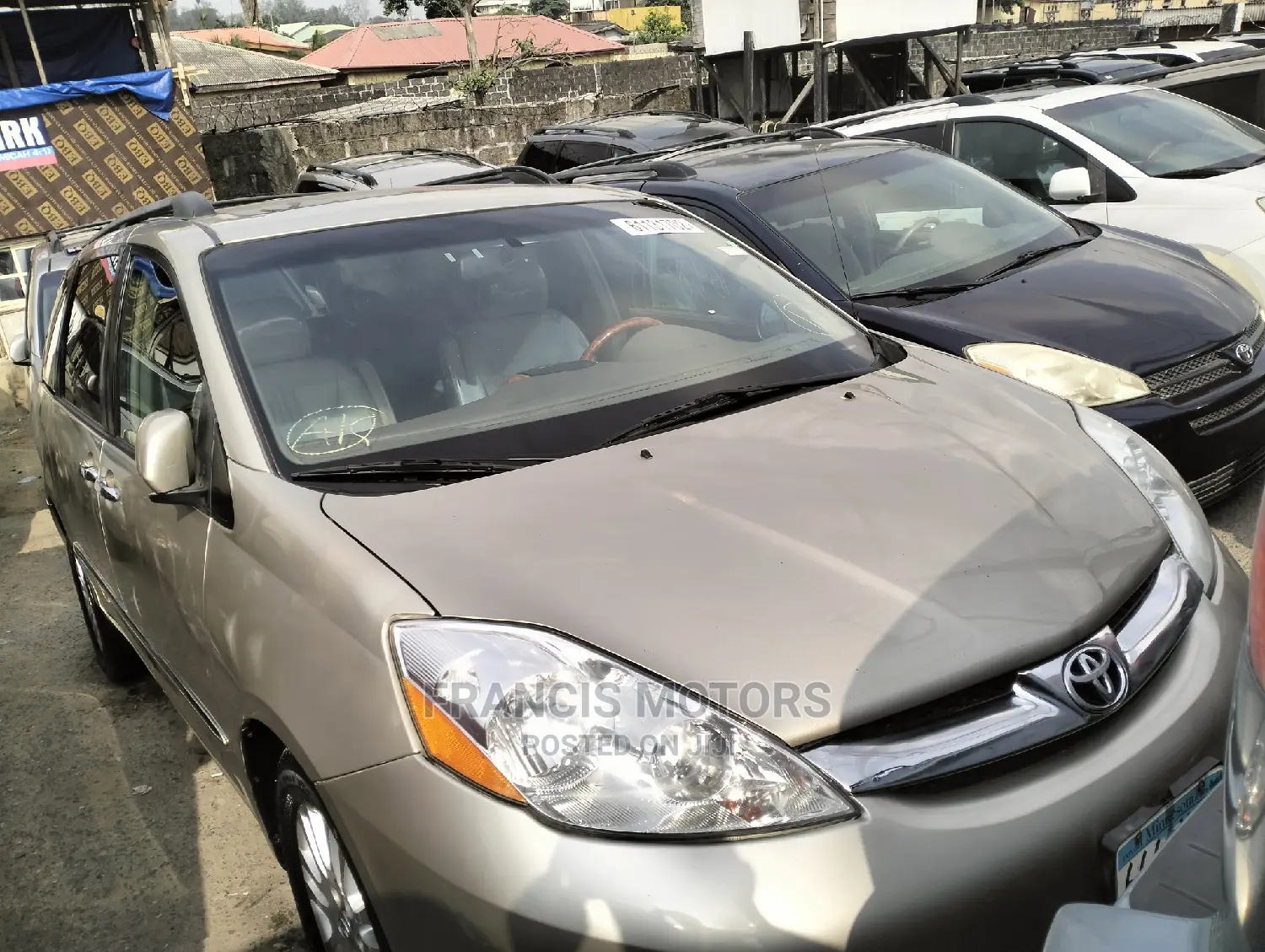 Toyota Sienna Limited 7 Passenger 2010 Gold