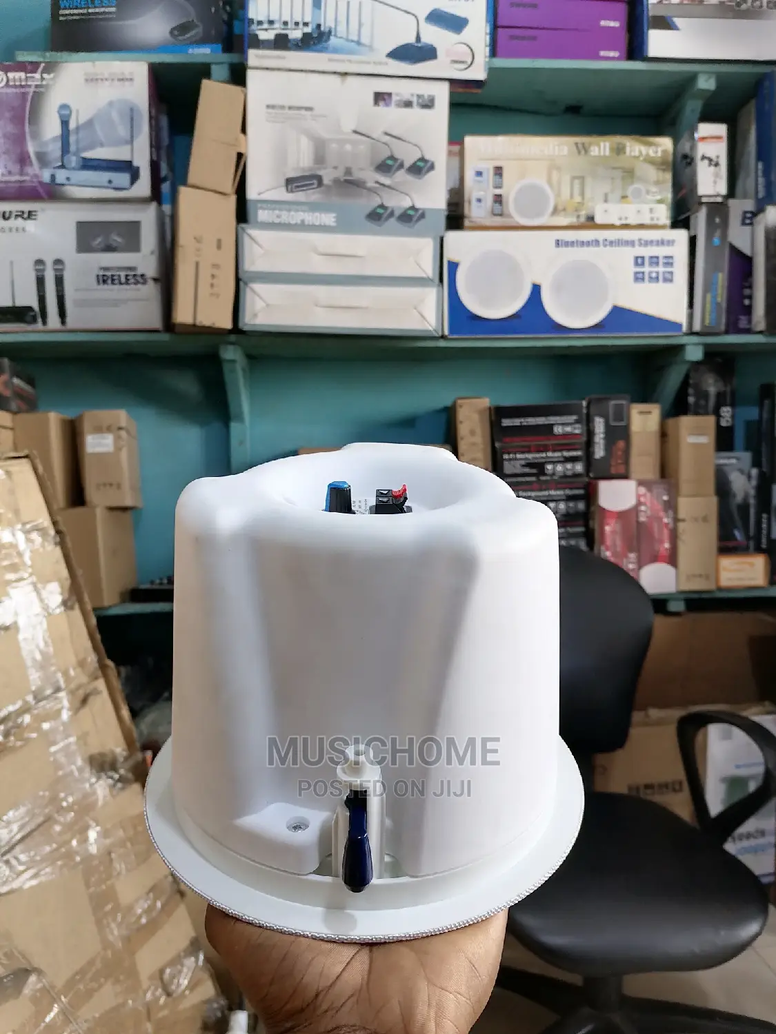 Bose Ceiling Speaker With Bass Sound Production