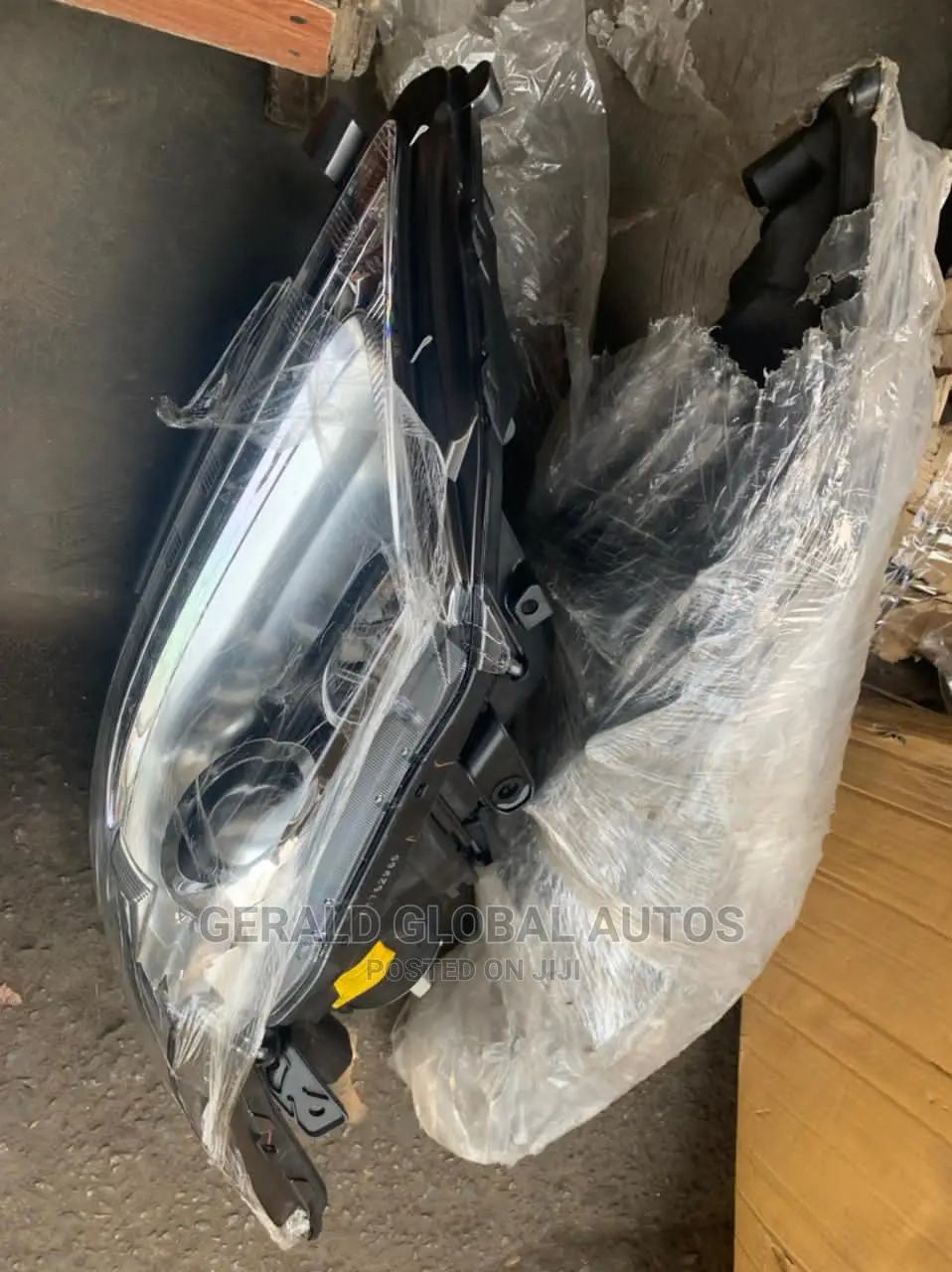 Head Lamp Es 350 2013