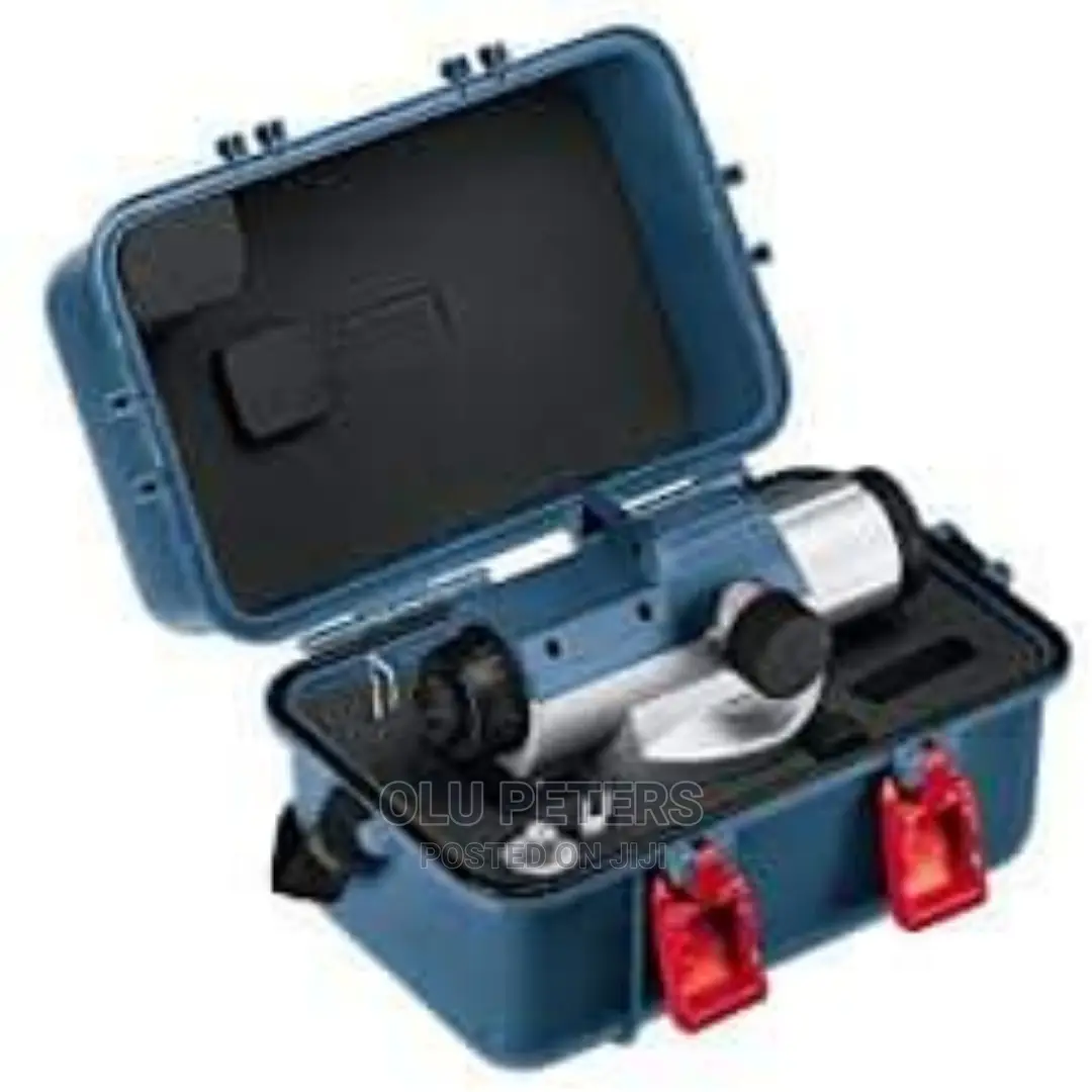 Bosch Automatic Levelling Instrument With Tripod And Staff