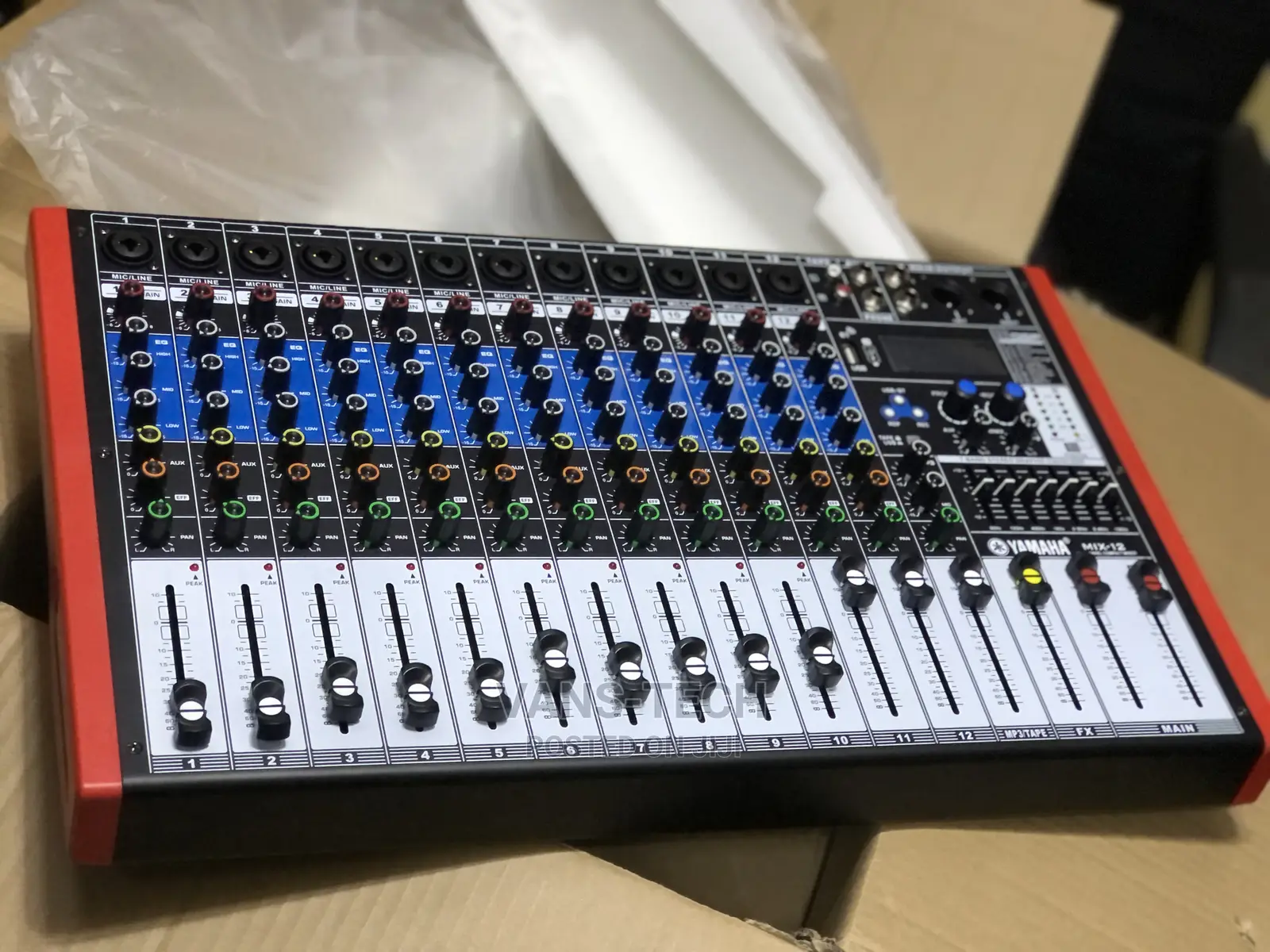 Yamaha 12channels Pro Mixer(Eq and Effects)