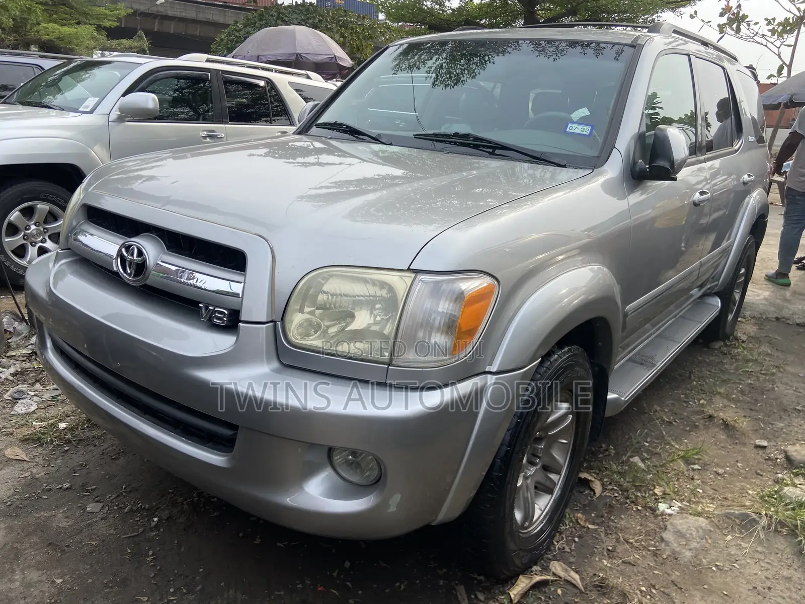 Toyota Sequoia 2007 Silver