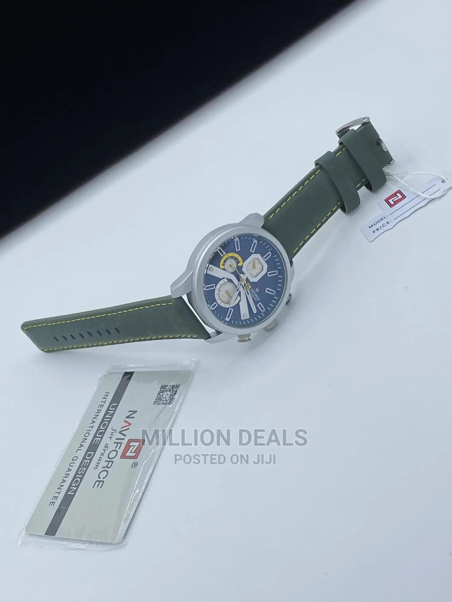 Men’S Leather Strap Chronograph Luxury Wrist Watch