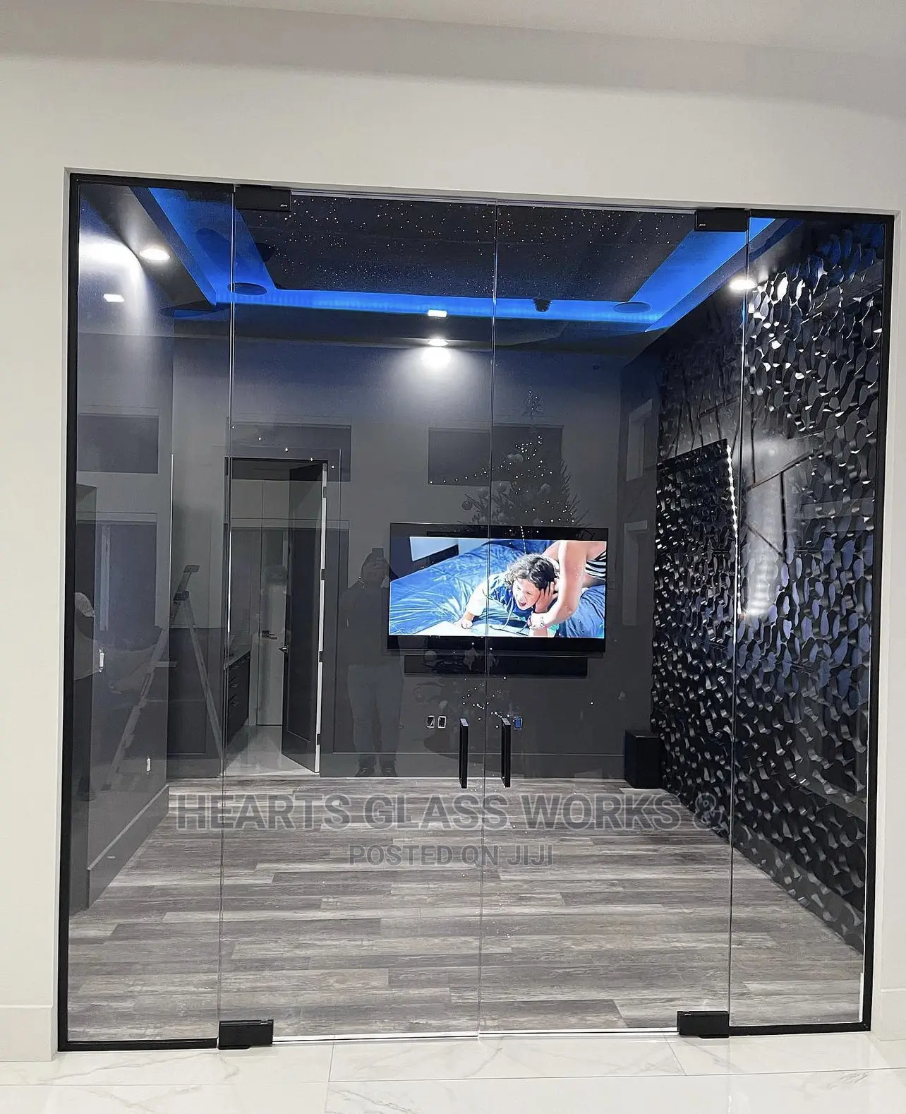 10mm Clear Tampered Glass Swing Double Door.