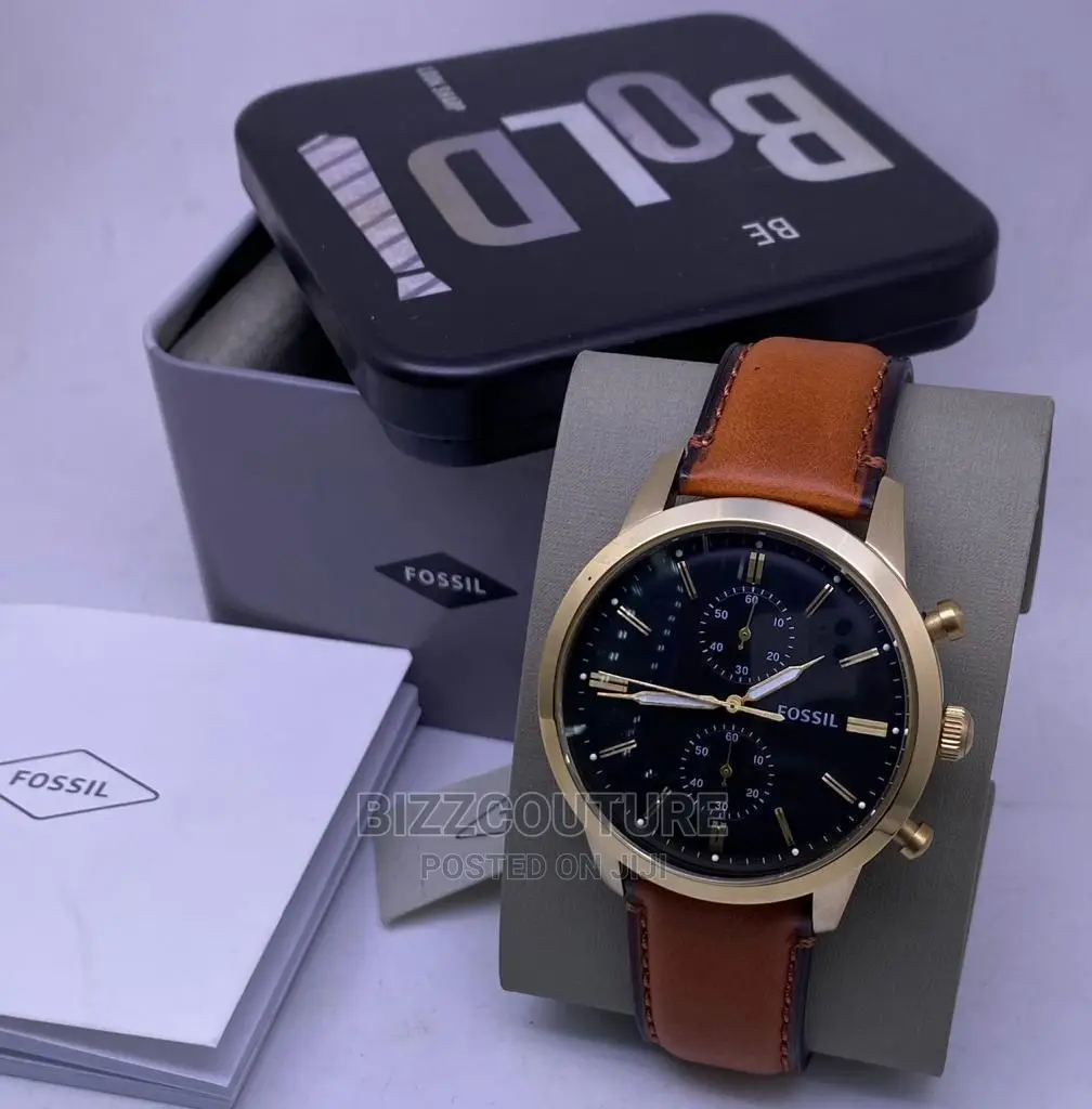 Original FOSSIL Leather Strap Watch Available in Store
