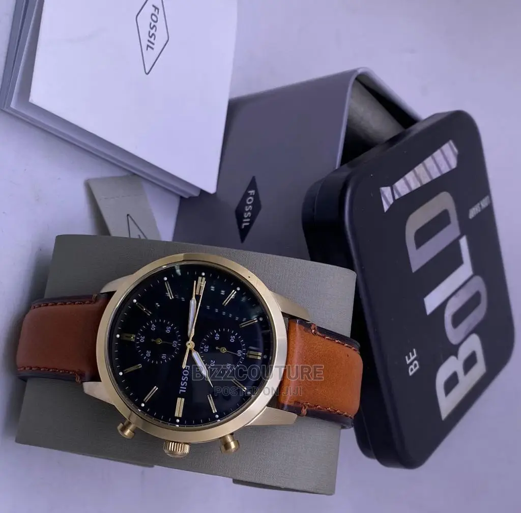 Original FOSSIL Leather Strap Watch Available in Store