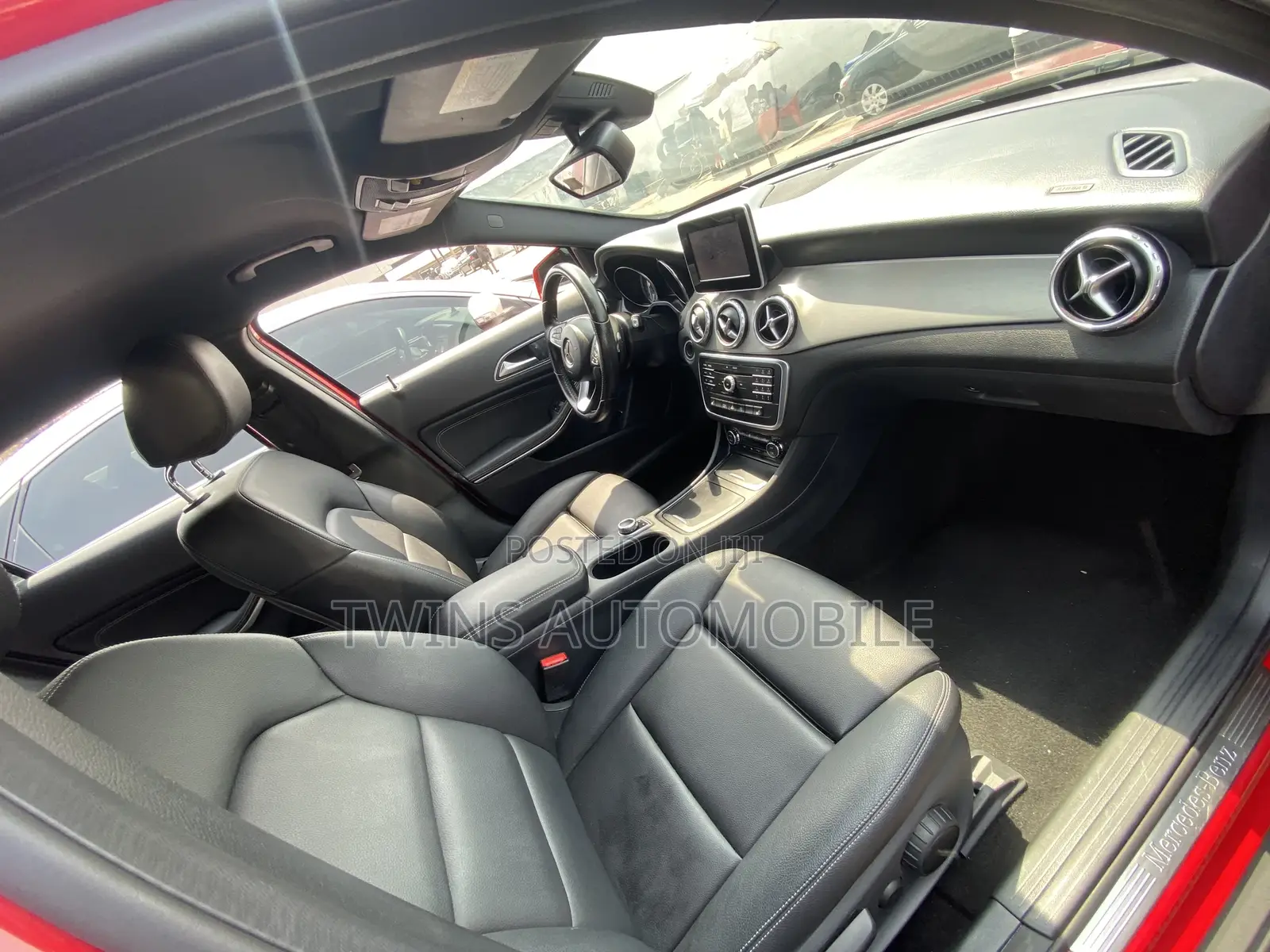 Mercedes-Benz GLA-Class 2016 Red
