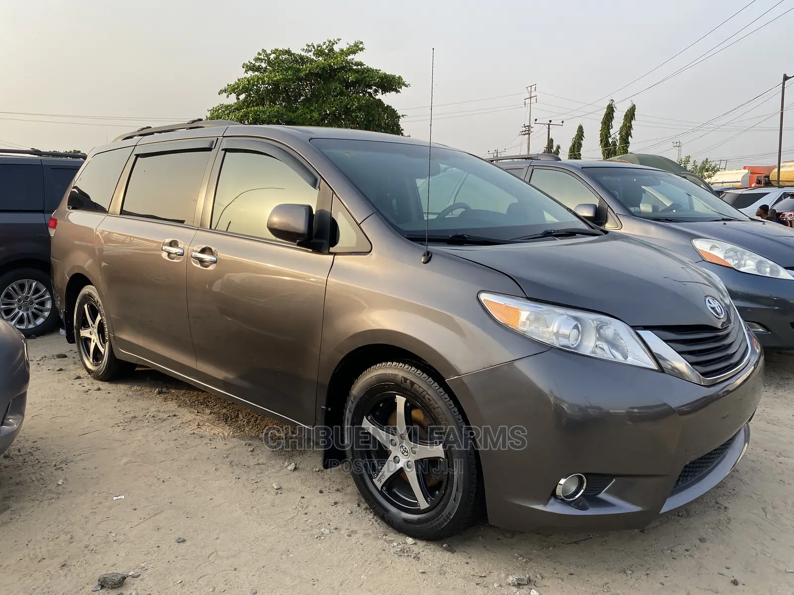 Toyota Sienna LE 8 Passenger 2012 Gray