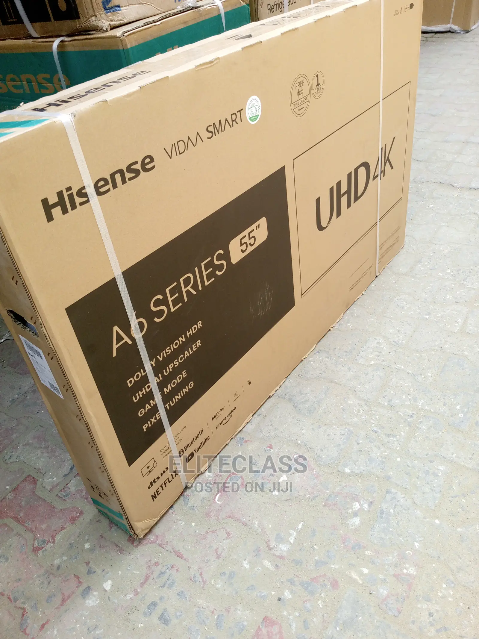 55 Inch Smart Full Uhd Hisense TV With a Free Bracket