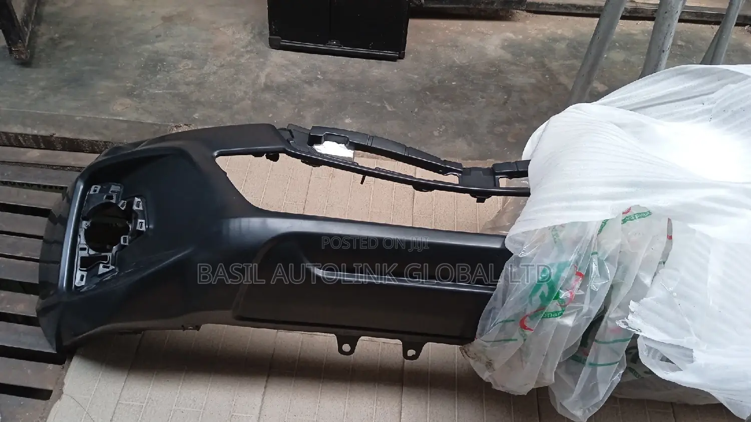 Front Bumper Hilux 018 Tiger Face