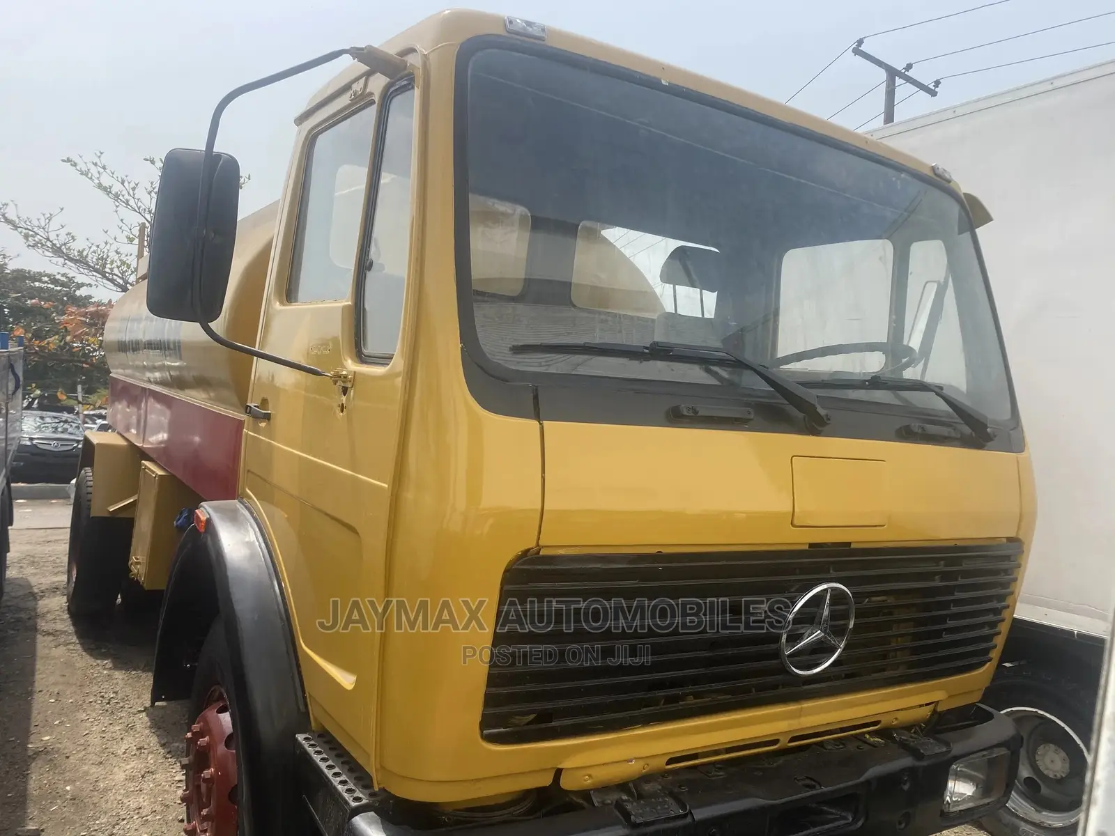 Mercedes Benz Water Tanker