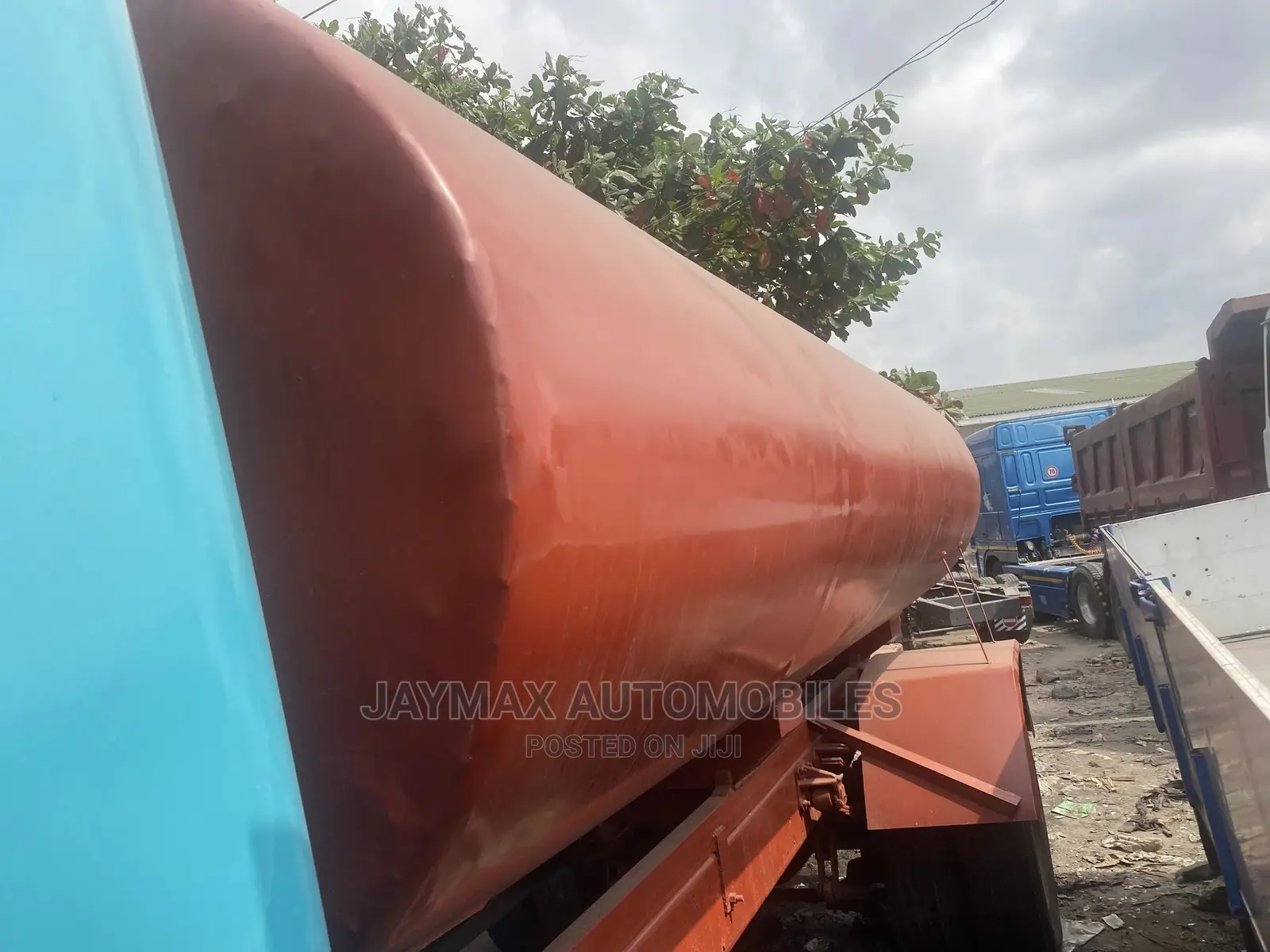 Mercedes Benz Water Tanker