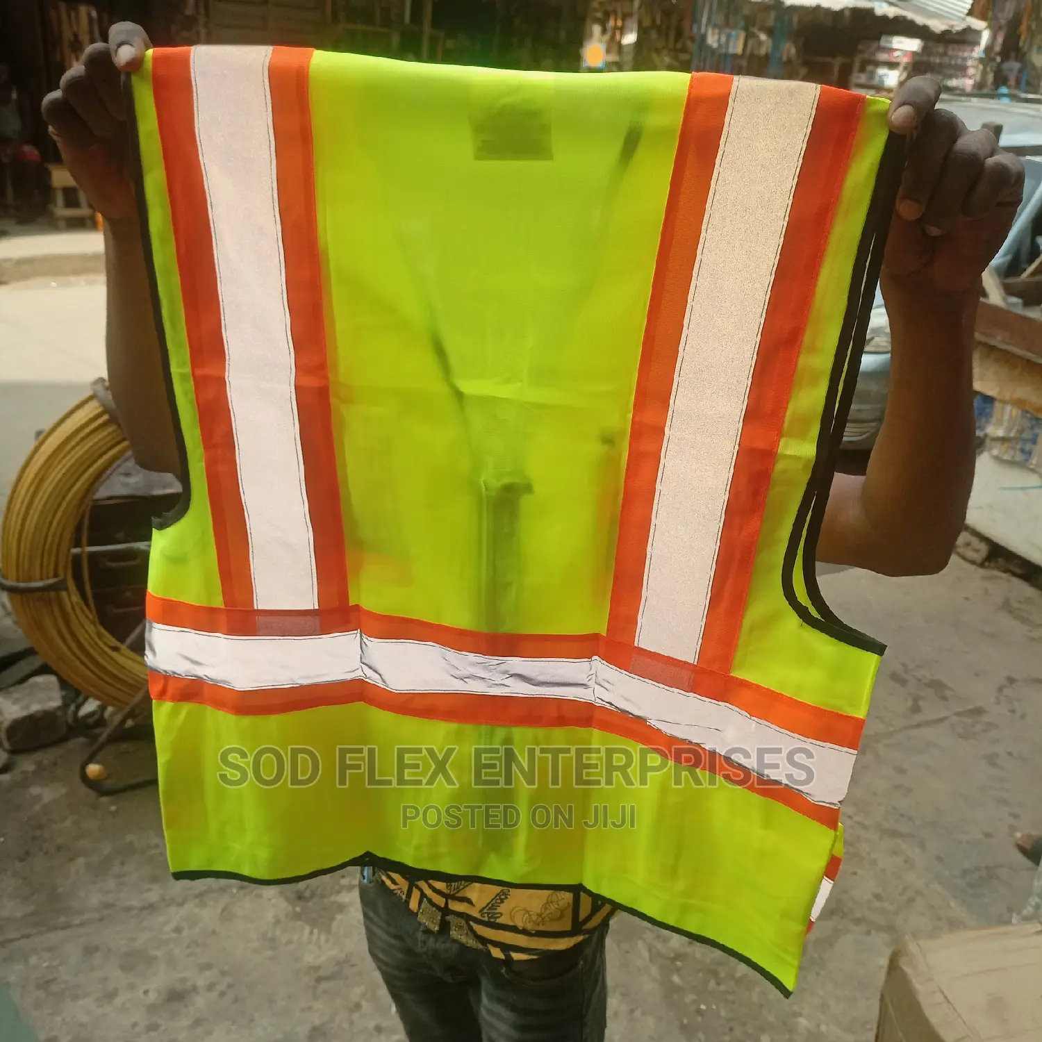 Best Reflective Jacket With Zip And Pockets