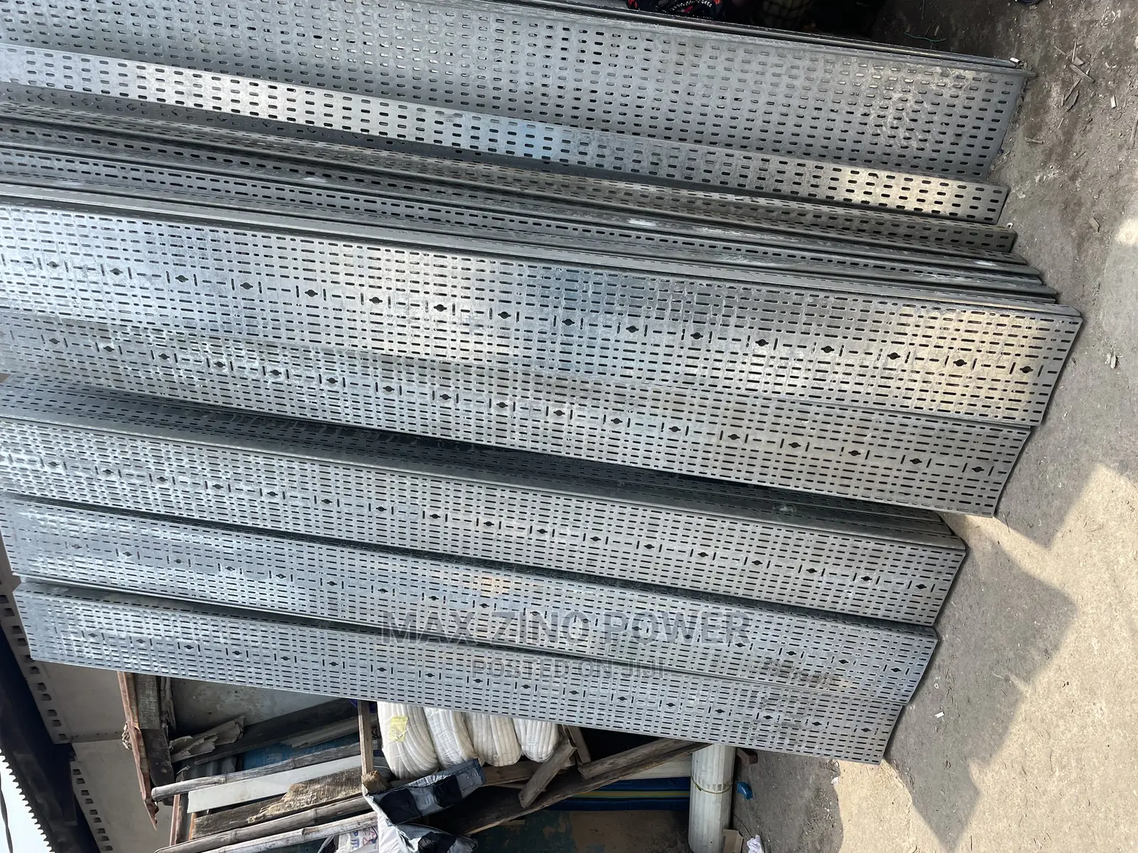 300mmx50mm Cable Tray Available at Affordable Price