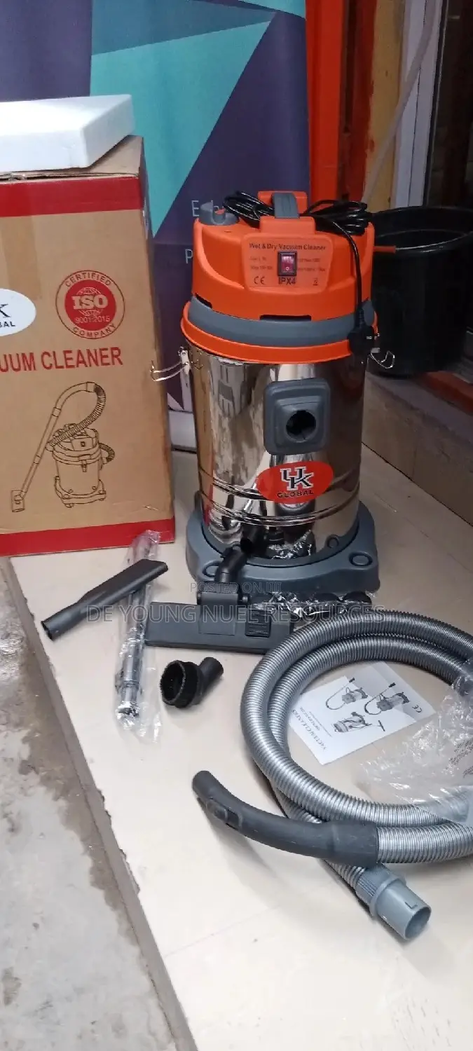 Uk Wet and Dry Vacuum Cleaner With Blower 30l