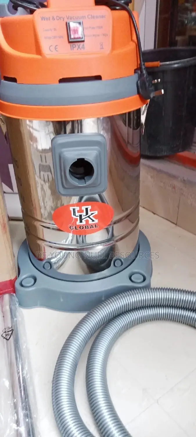 Uk Wet and Dry Vacuum Cleaner With Blower 30l
