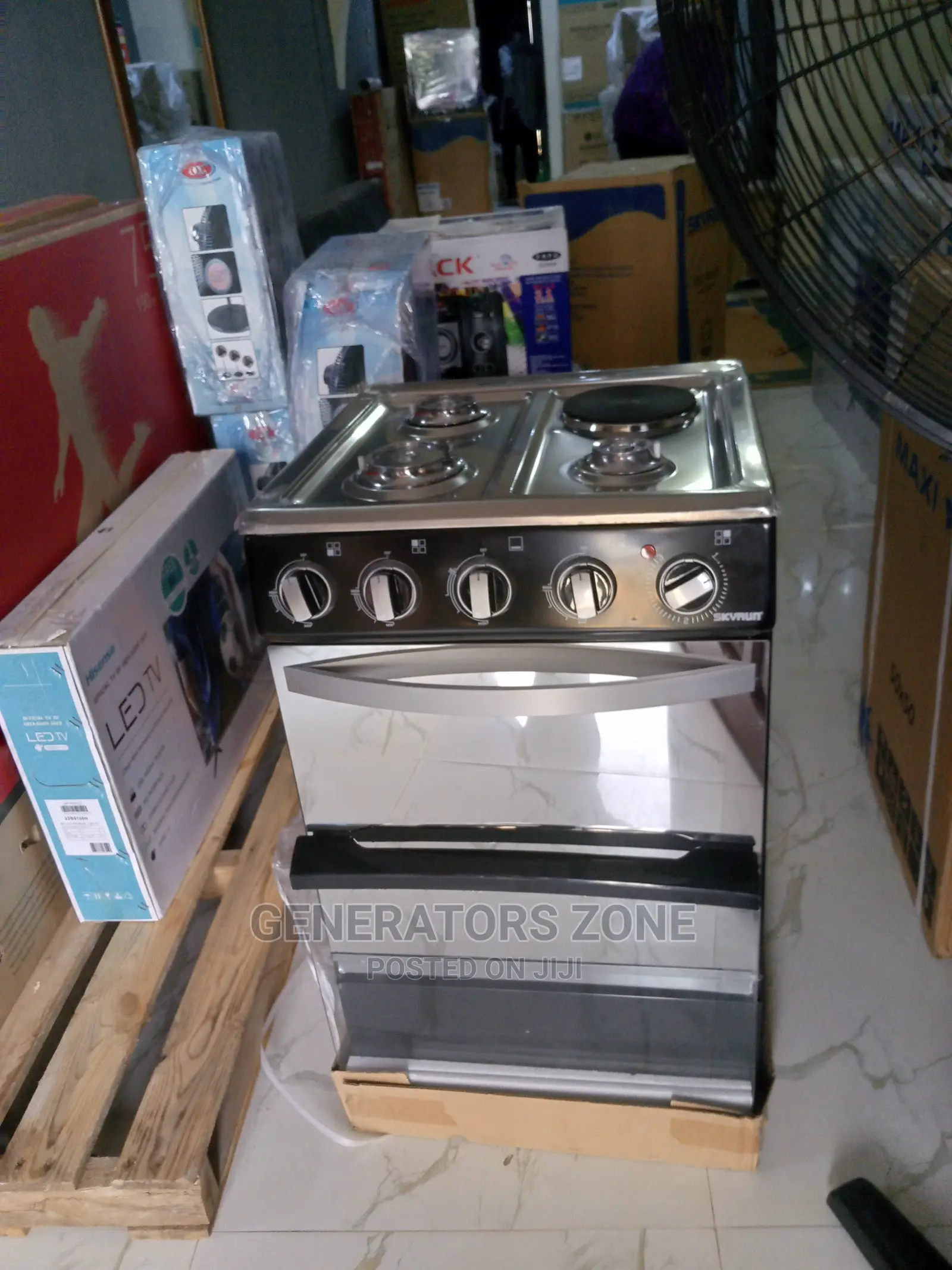 (Gcs-3g1e/X) 4 Burner Glass Top Skyrun Automatic Gas Cooker