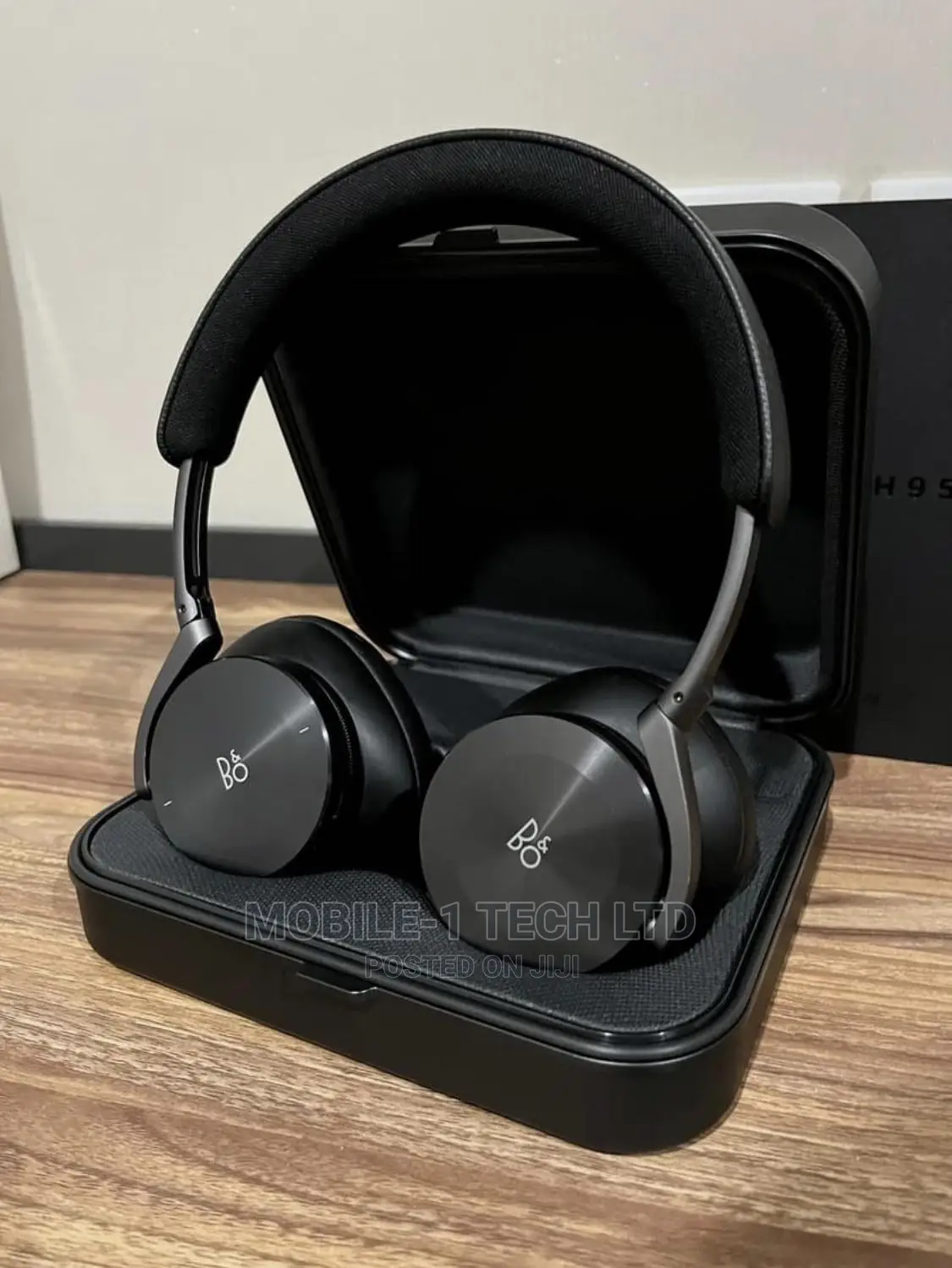 Bang and Olufsen H95 Premium Luxury Headphones With Aanc