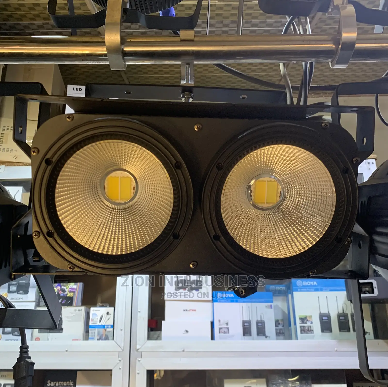 2eyes Stag Light