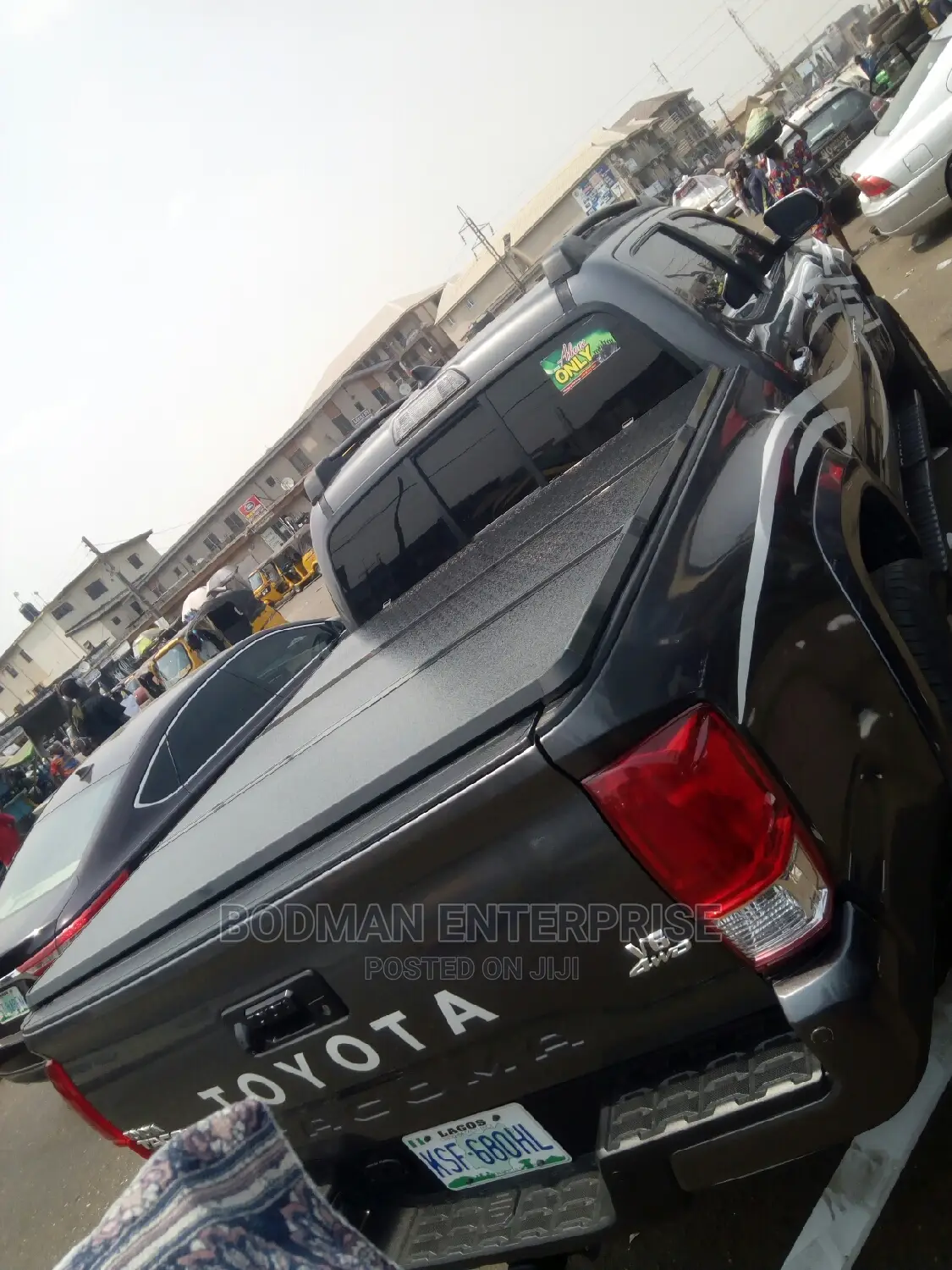 Boot Cover Fiber Folding for Toyota Tacoma,